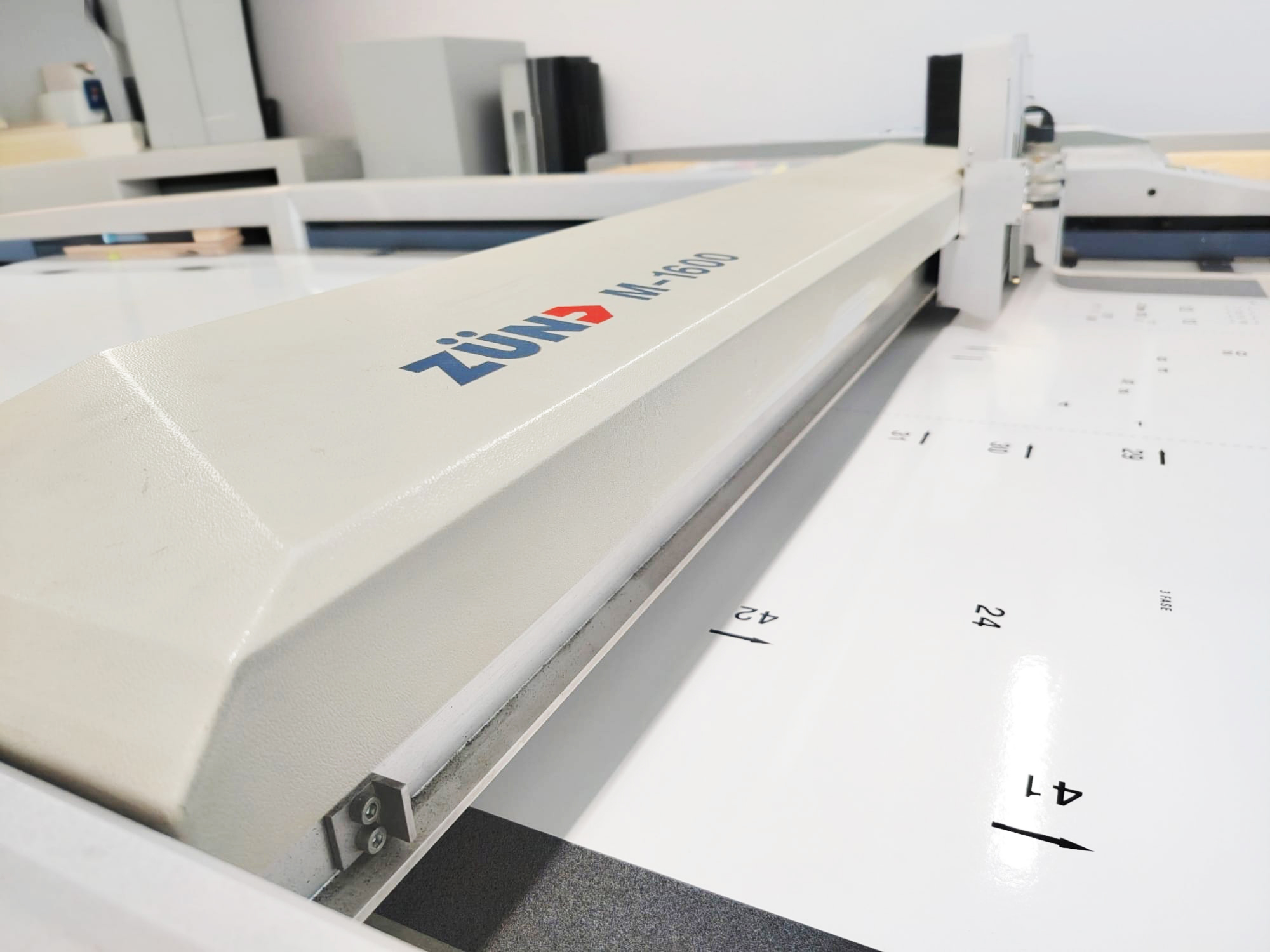 Plotter_ZUND_ISA