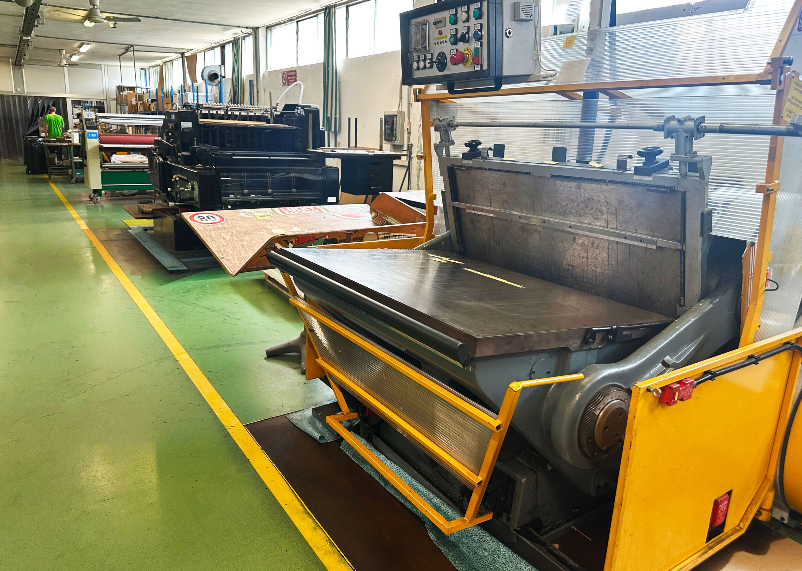 Reparto fustellatura_ISA_industria_serigrafica